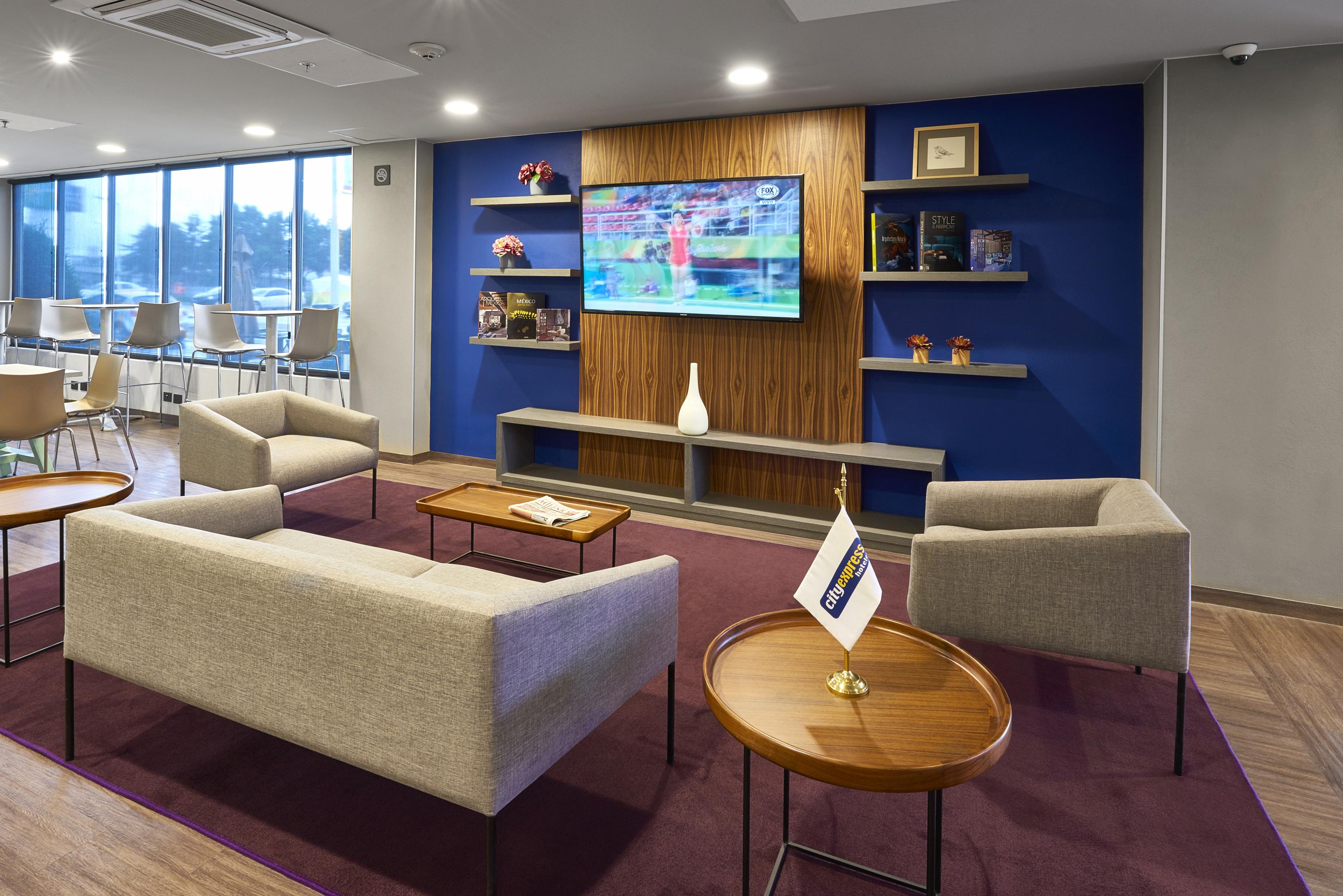 Hotel Express By Marriott Monterrey Santa Catarina