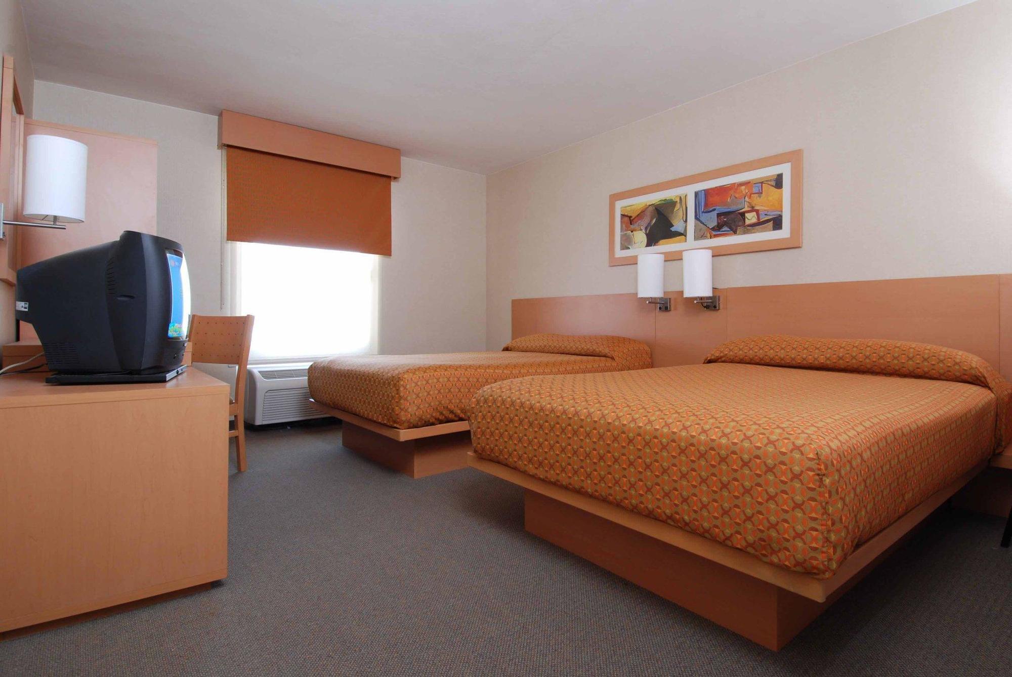 Express By Marriott Monterrey Santa Catarina Hotel