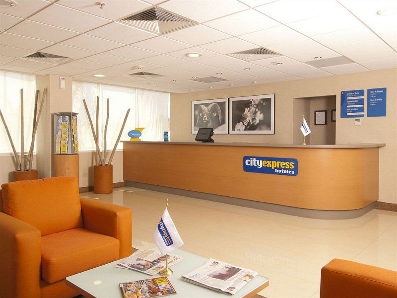 Express By Marriott Monterrey Santa Catarina Hotel